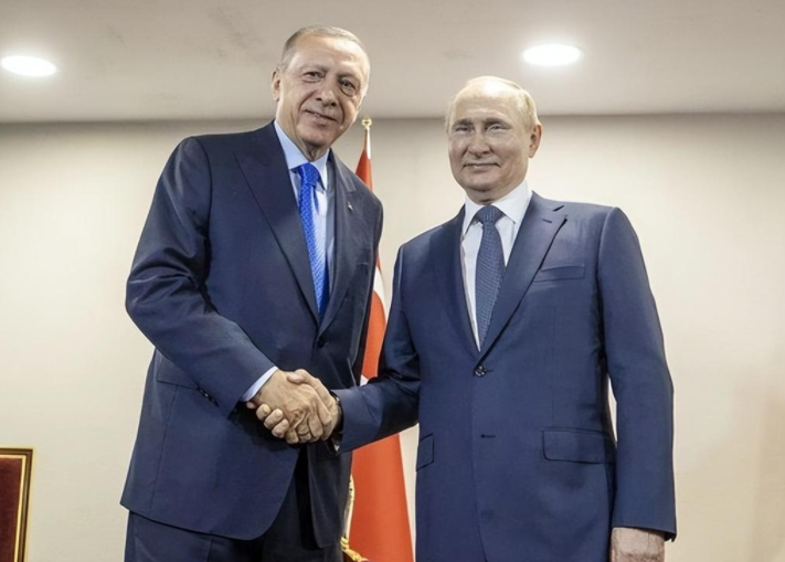 冯德莱恩的见证:“世界和平奖”揭晓,获奖者是战争贩子-冯德莱恩多少岁了