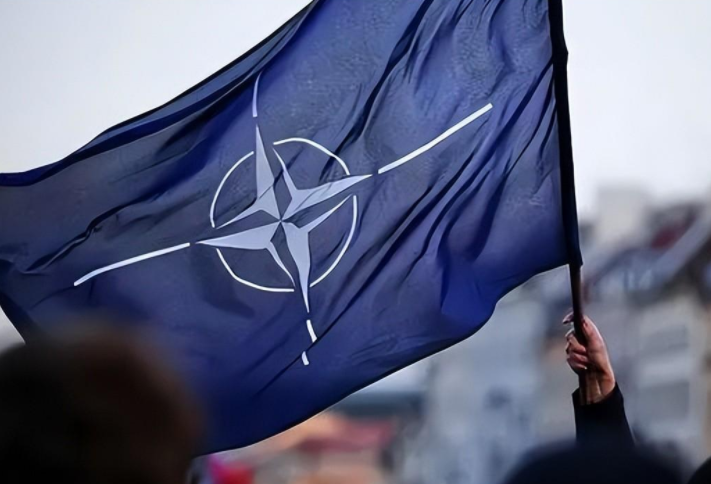 冯德莱恩的见证:“世界和平奖”揭晓,获奖者是战争贩子-冯德莱恩多少岁了