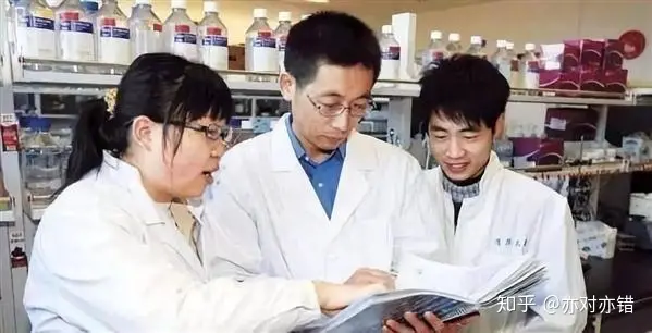 施一公从放弃美国国籍到西湖大学校长-施一公在西湖大学演讲视频2022