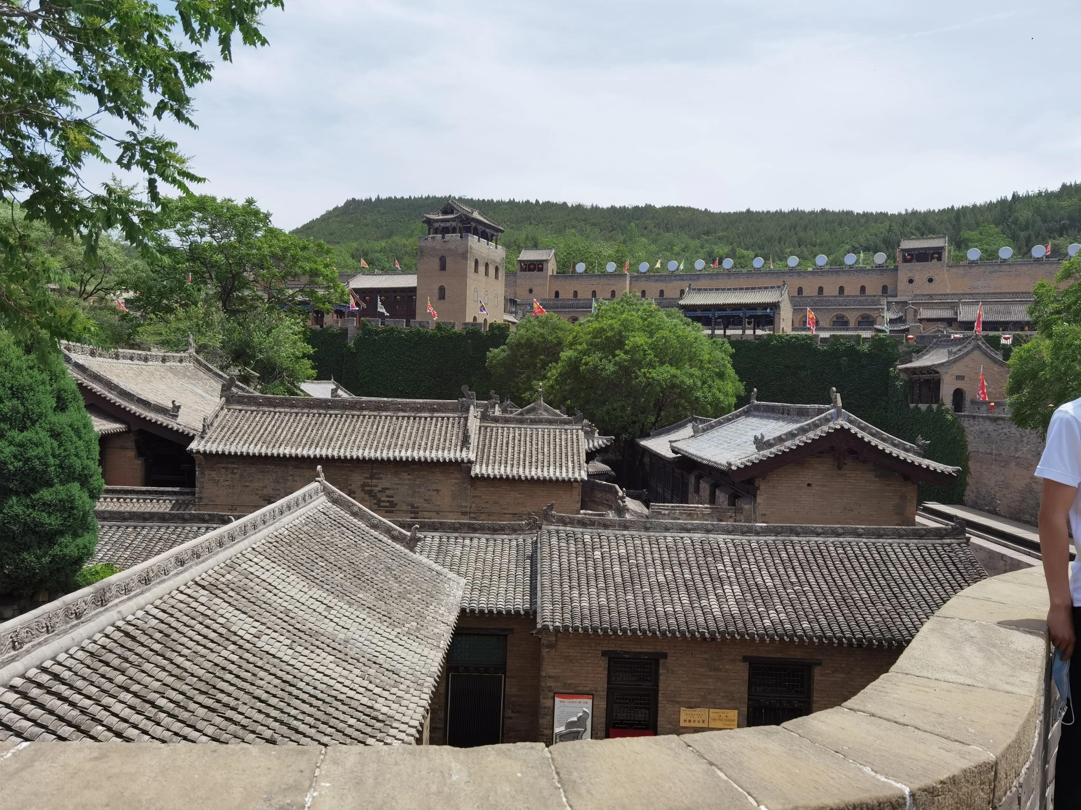 婆婆说,年前来过的客人再次出现,两天后,爹被人从山里抬回来-婆婆老说以前的时候怎么回怼那时候的男人