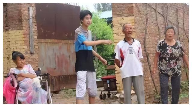 2017年庞众望高考744分,清华校长亲自登门迎接,一进门却傻眼了-庞众望清华现状工作情况