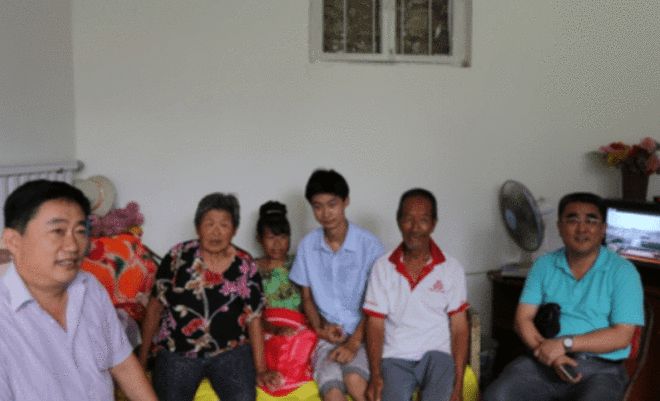 庞众望:捡废品照顾瘫痪母亲,以744分考上清华,一人撑起一个家-庞众望现状