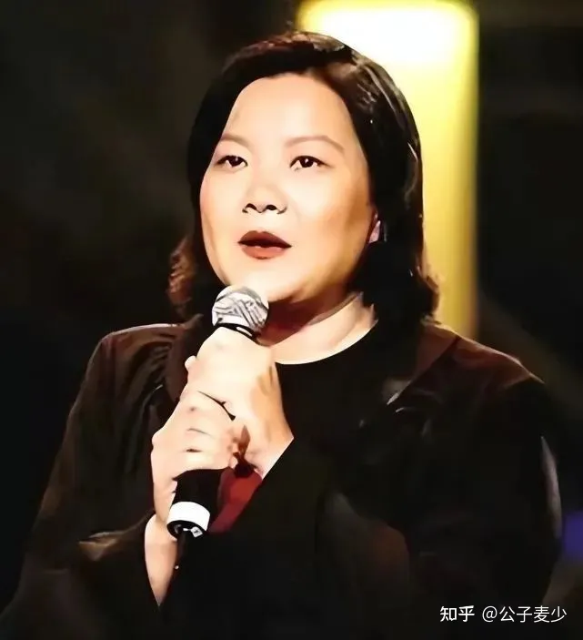 洪晃:一婚嫁美国人、二婚嫁中国人、三婚嫁法国人,61岁四婚很幸福-洪晃是中国籍吗