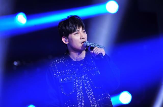 《in雄联盟8》徐良汪苏泷花样互侃 楼沁收获明星全员好评-徐良汪苏泷公开恋情