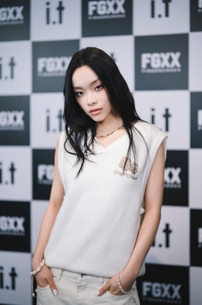 fingercroxx携手I.T 集团先锋大使刘柏辛聚焦先锋潮流,释放新世代能量-fingercrossed手势emo