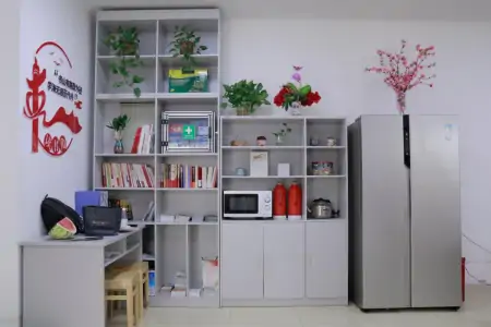 江苏南京:六百多处驿点为万名环卫工避暑-南京环卫工人几点上班几点下班