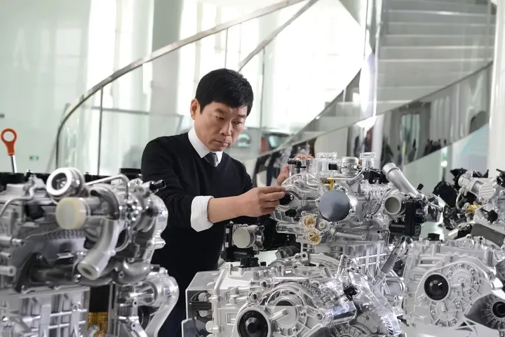 魏建军,「偏执」的创新派-魏建军魏薇个人资料