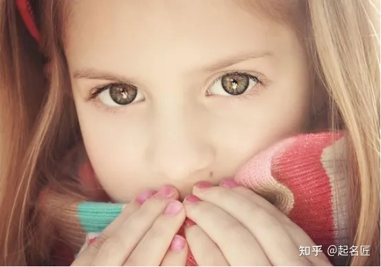 女孩名字:带芷字高尚、聪慧、文雅、有气质的女孩名字-带芷好听的女孩名字