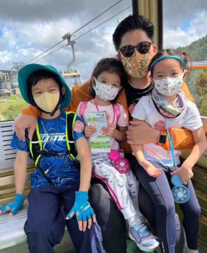 向芷被向太富养,新造型一身大牌彰显贵气,同龄人霍中怡却接地气-向芷命理