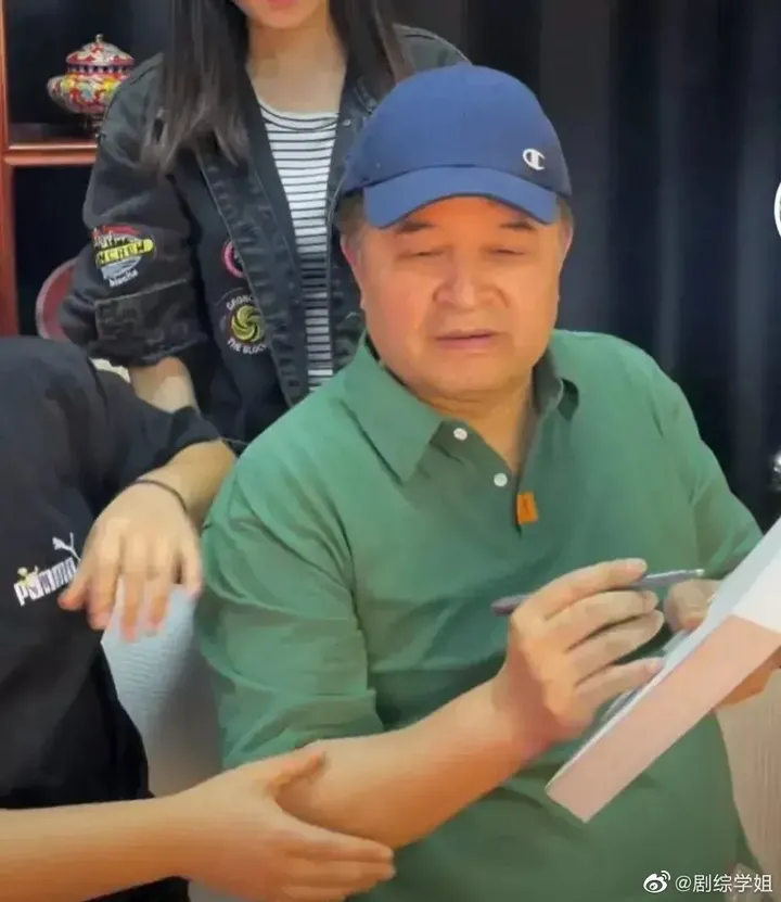 毕福剑现在做什么呢?-毕福剑现在干啥呢在干什么工作呢