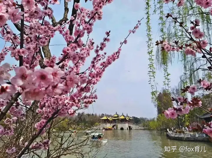 李白《黄鹤楼送孟浩然之广陵》-黄鹤楼送孟浩然之广陵 (李白)