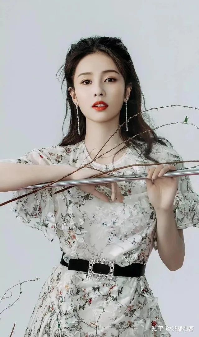 娱乐圈里的清流,颜值担当白鹿,宛如人间仙子!-明星白鹿