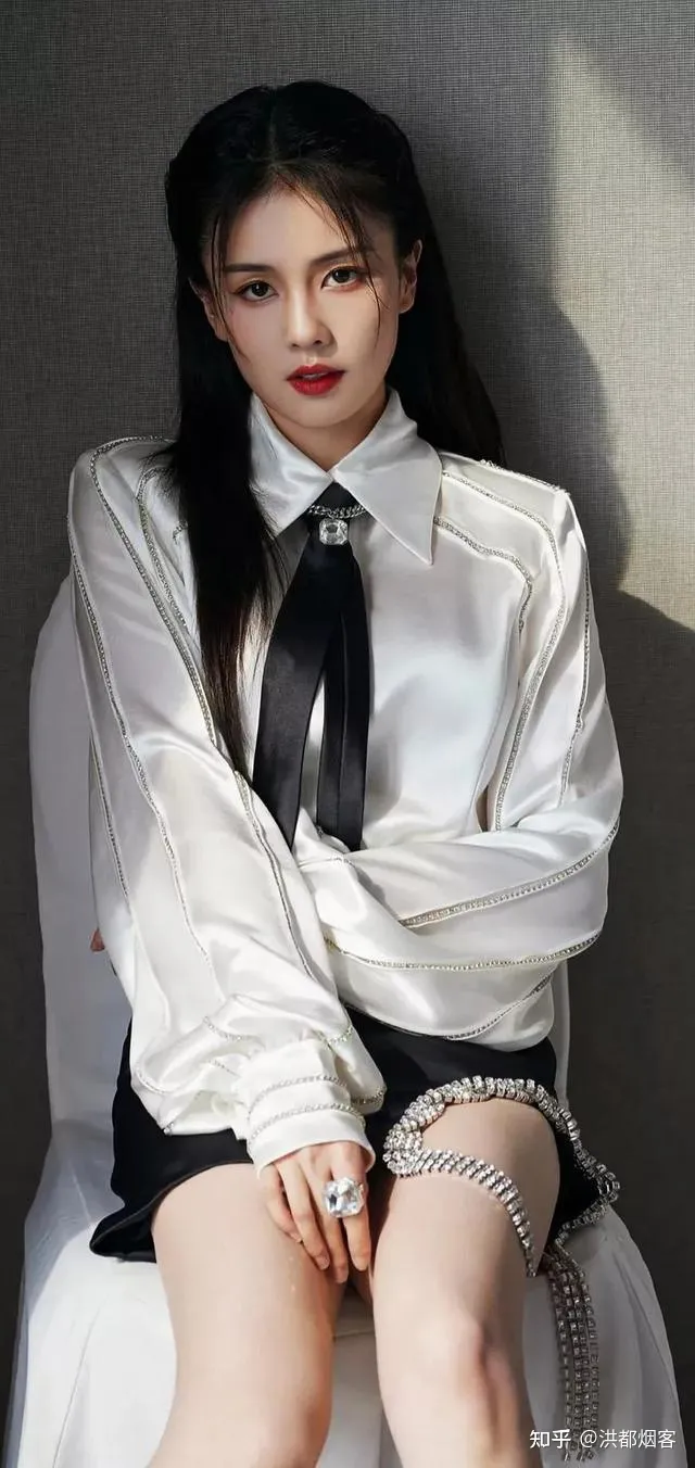 娱乐圈里的清流,颜值担当白鹿,宛如人间仙子!-明星白鹿