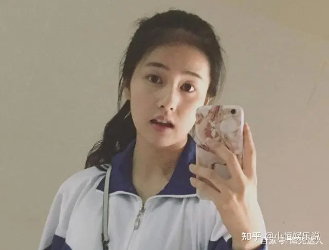 从网红模特到实力演员,部部皆是大女主,27岁的白鹿凭什么"豪横"?-白鹿爆火