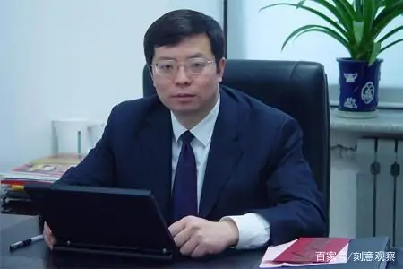 他现任清华大学校长,49岁当选院士,50岁任副部级领导,今年56岁-清华大学校长个人资料