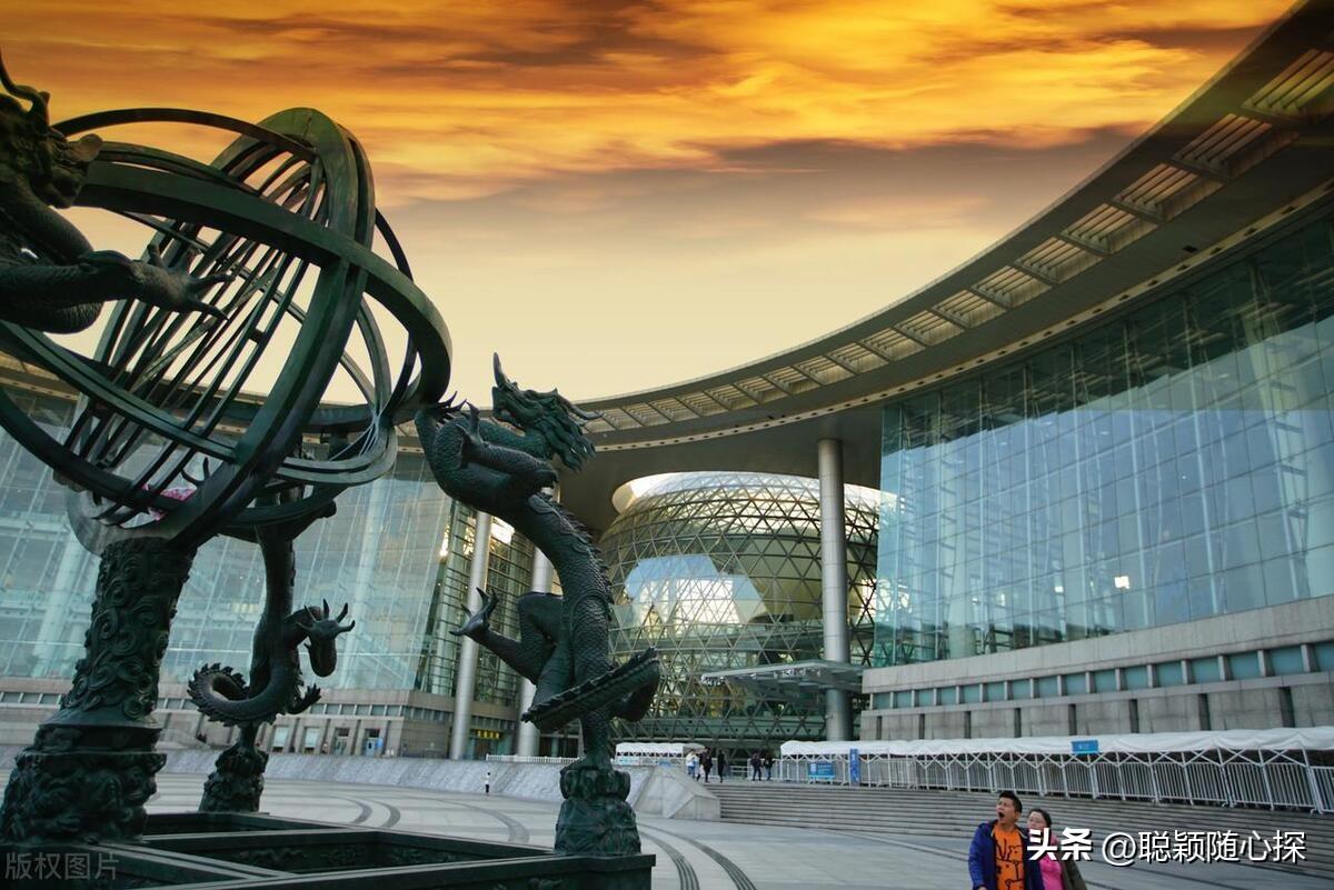 上海旅游必去的十大热门景点,你去过几个?-上海十大旅游景点推荐