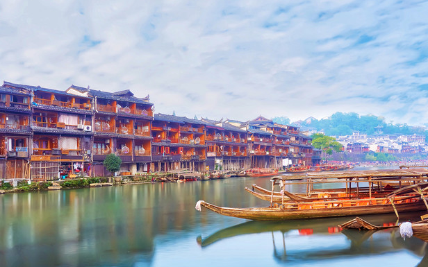 纯干货!凤凰古城最全攻略:美食+住宿+景点+注意事项~好玩不踩雷!-凤凰古城9个景点值得看吗