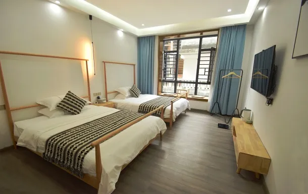 纯干货!凤凰古城最全攻略:美食+住宿+景点+注意事项~好玩不踩雷!-凤凰古城9个景点值得看吗