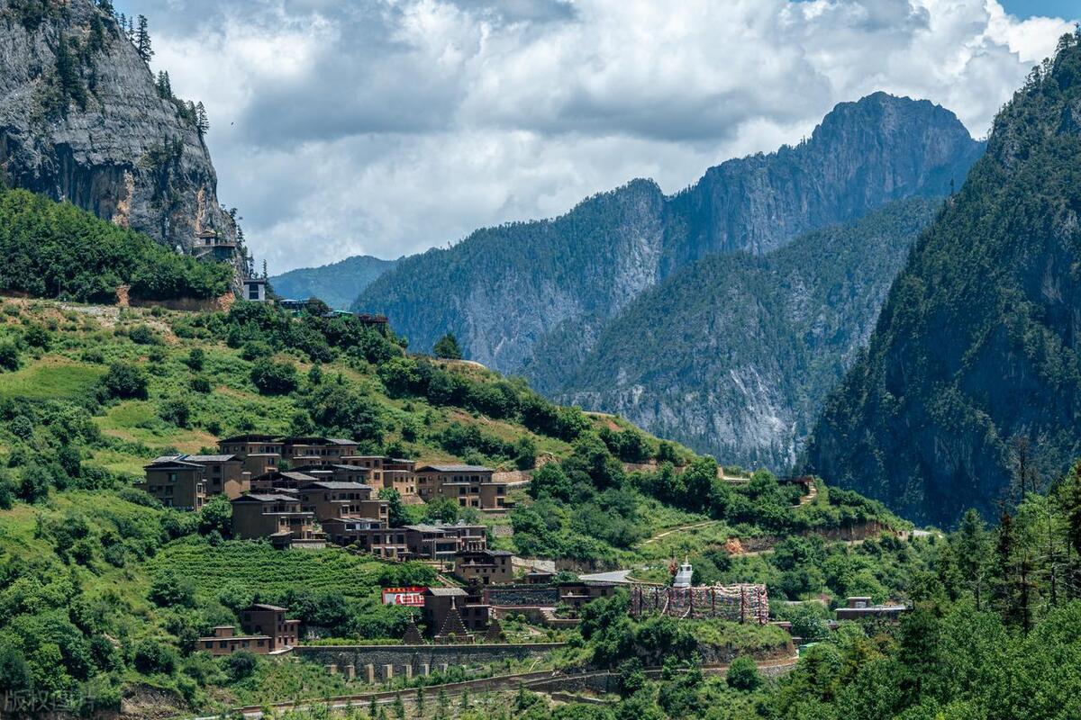 香格里拉最好玩的10大景点,惊艳绝美,玩遍人间天堂,不虚此行!-香格里拉必玩的景点