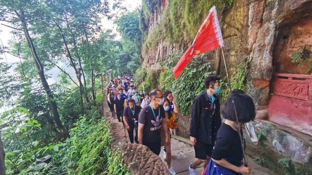 抽点时间,去乐山大佛景区感受盛夏光景-乐山大佛景区沿途讲解
