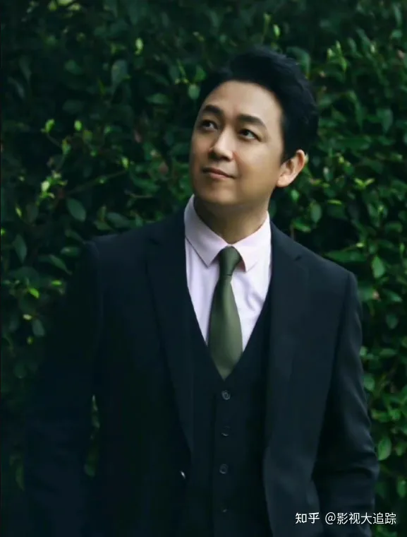 《白夜》后潘粤明首次再演悬疑剧《逆风追凶》,搭档干练女王陈数-潘粤明演的什么追凶