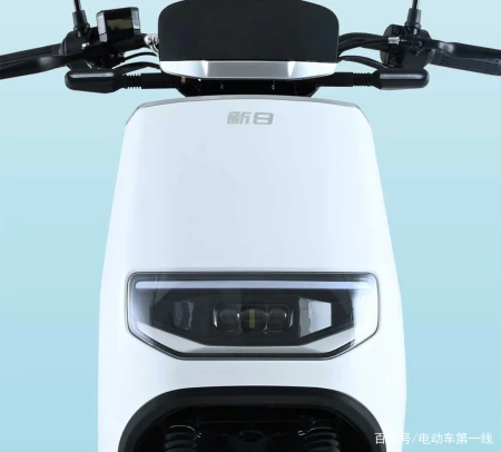 新日FL6电动车测评:动力足,搭载大容量石墨烯电池,续航200公里-新日rc6电动车价格