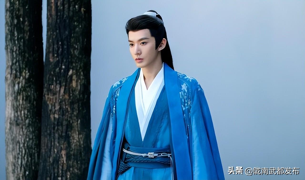 《长相思》片场杨紫给邓为编小辫,爆邓为资源翻倍,接触男主剧本-电视剧《长相思》杨紫预告