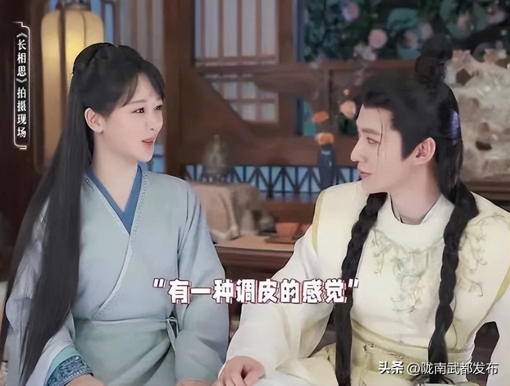 《长相思》片场杨紫给邓为编小辫,爆邓为资源翻倍,接触男主剧本-电视剧《长相思》杨紫预告