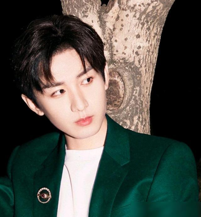 成毅未成名前被嫌土,但是最起码真实,五官没有变化-成毅太美了