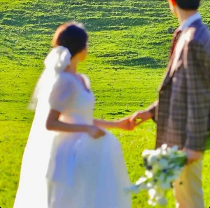 一些超级特别又好看的情侣头像,共190张-最好看的情侣头像动漫一人一半