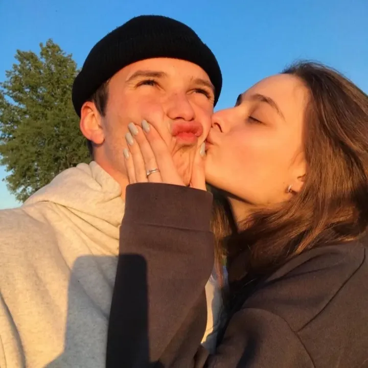 一些超级特别又好看的情侣头像,共190张-最好看的情侣头像动漫一人一半