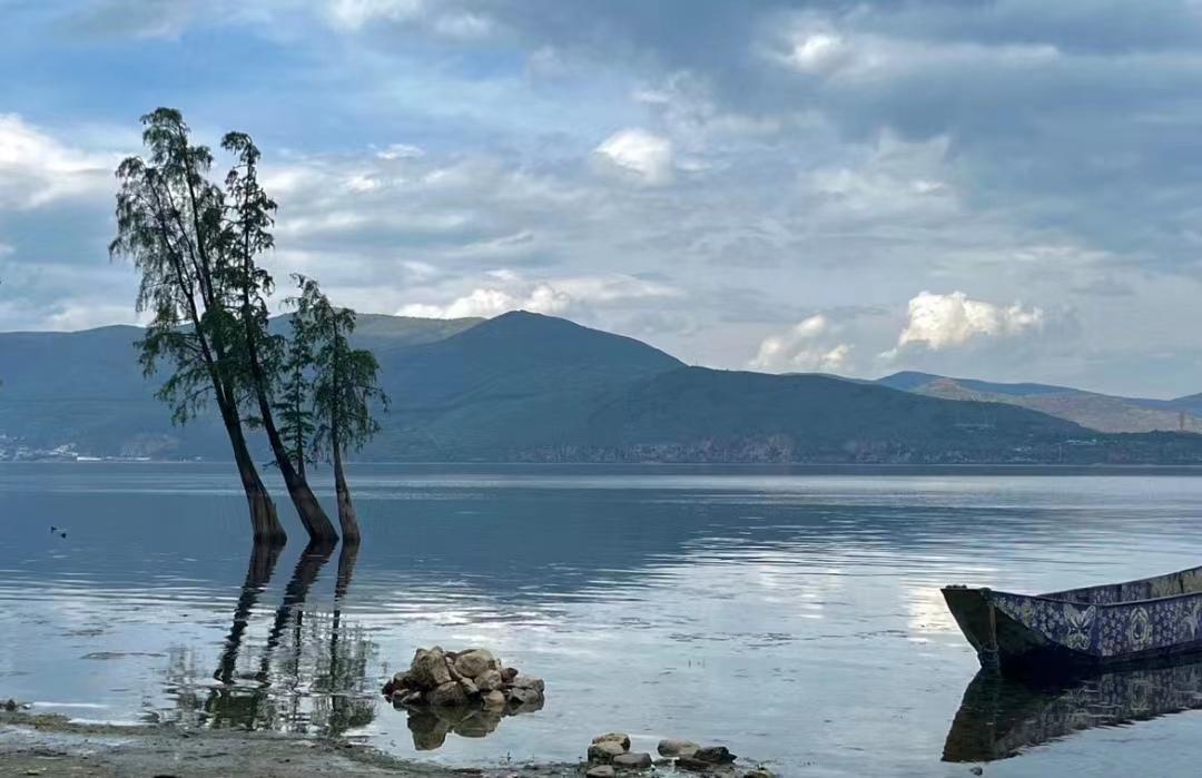 第一次去云南旅游不要慌,来看俩个女生云南自由行旅游攻略-第一次去云南推荐路线