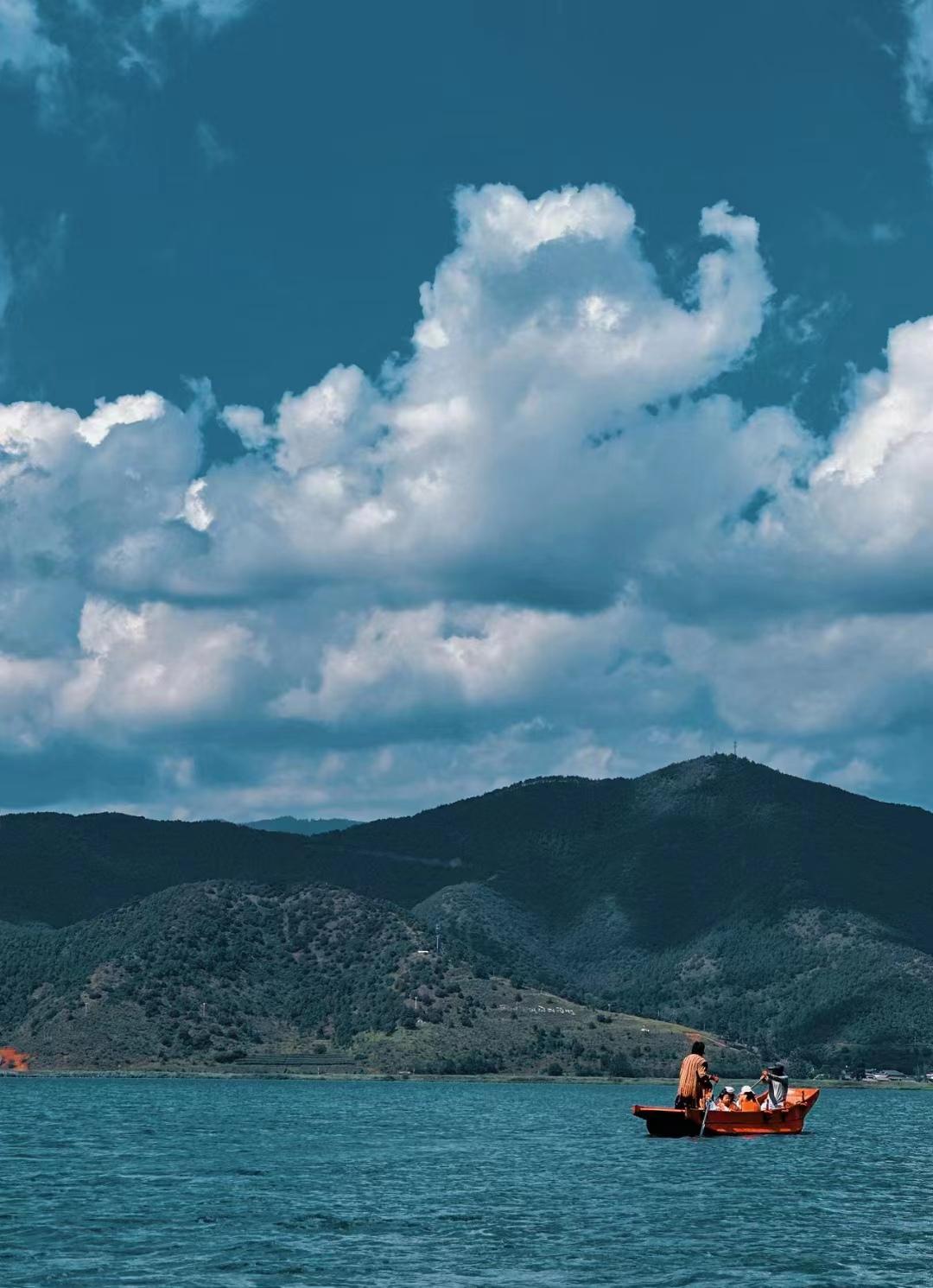 第一次去云南旅游不要慌,来看俩个女生云南自由行旅游攻略-第一次去云南推荐路线