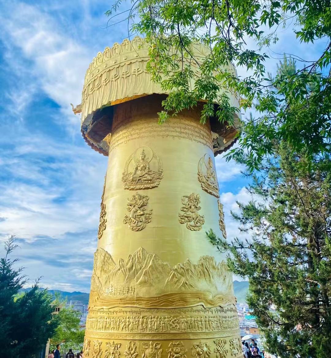 第一次去云南旅游不要慌,来看俩个女生云南自由行旅游攻略-第一次去云南推荐路线