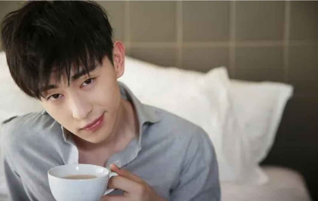 原来草根明星才更懂老百姓!赵丽颖王宝强驰援河北,直接送到灾区-奔跑吧赵丽颖王宝强是哪一期