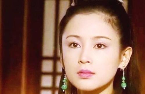 被誉为中国最美女演员,却嫁大16岁导演,今儿子出道圈粉无数-中国最美的女演员是谁? 排行榜