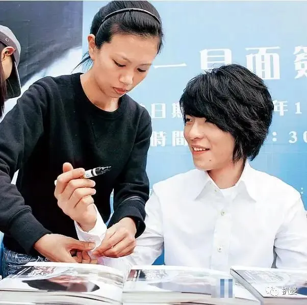 萧敬腾终于承认恋情了!能让萧敬腾大方公开的居然是她?-萧敬腾对象是谁