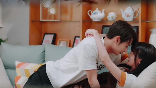 又一青春爱情剧《独家童话》来袭 青梅竹马双向奔赴 值得期待!-独家童话女主闺蜜叫什么