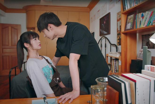 又一青春爱情剧《独家童话》来袭 青梅竹马双向奔赴 值得期待!-独家童话女主闺蜜叫什么