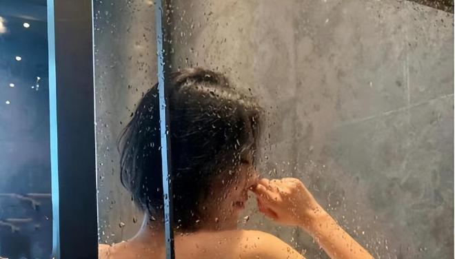 董思槿被正式解除职务!最惨的是,小三的名号被她坐实了