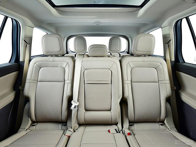 全新林肯飞行家座椅解析 豪华至臻享受-林肯飞行家后座能放倒吗图片