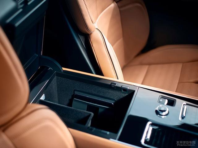 全新林肯飞行家座椅解析 豪华至臻享受-林肯飞行家后座能放倒吗图片