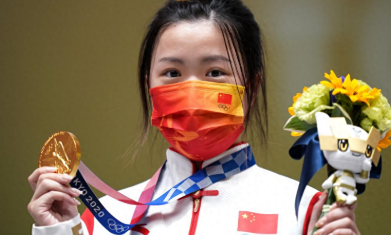 她是清华学霸,趁暑假豪夺两枚奥运金牌,23岁二次发育逆袭成女神-清华学霸参加奥运拿了两块金牌是谁