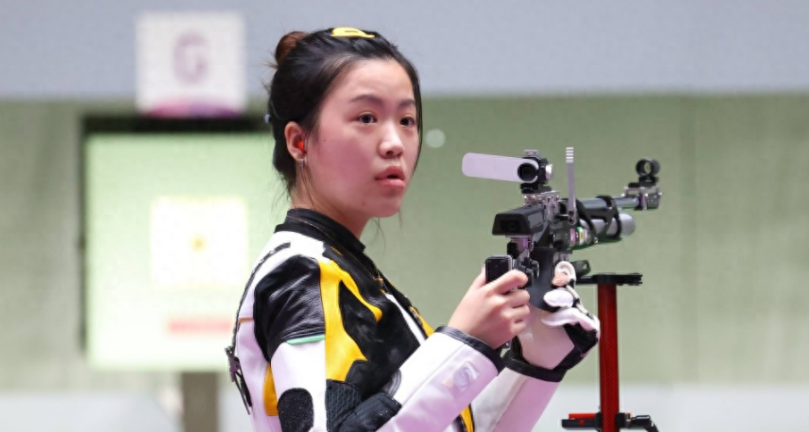 她是清华学霸,趁暑假豪夺两枚奥运金牌,23岁二次发育逆袭成女神-清华学霸参加奥运拿了两块金牌是谁