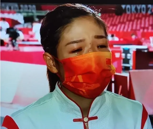 刘诗雯因伤退出团体赛:精神之伤更甚!如此牺牲可以理解值得尊重-刘诗雯是因伤退赛吗