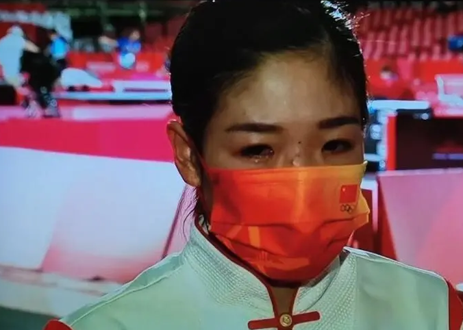 刘诗雯因伤退出团体赛:精神之伤更甚!如此牺牲可以理解值得尊重-刘诗雯是因伤退赛吗