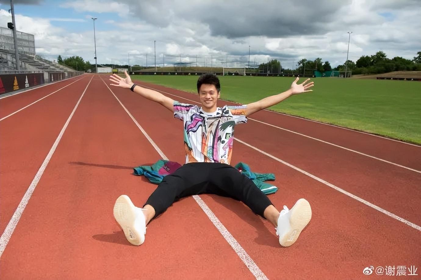 “亚洲飞人”谢震业夺金!与苏炳添齐名,迎娶跳远女王:爱情和体育一样,爱了就是一生