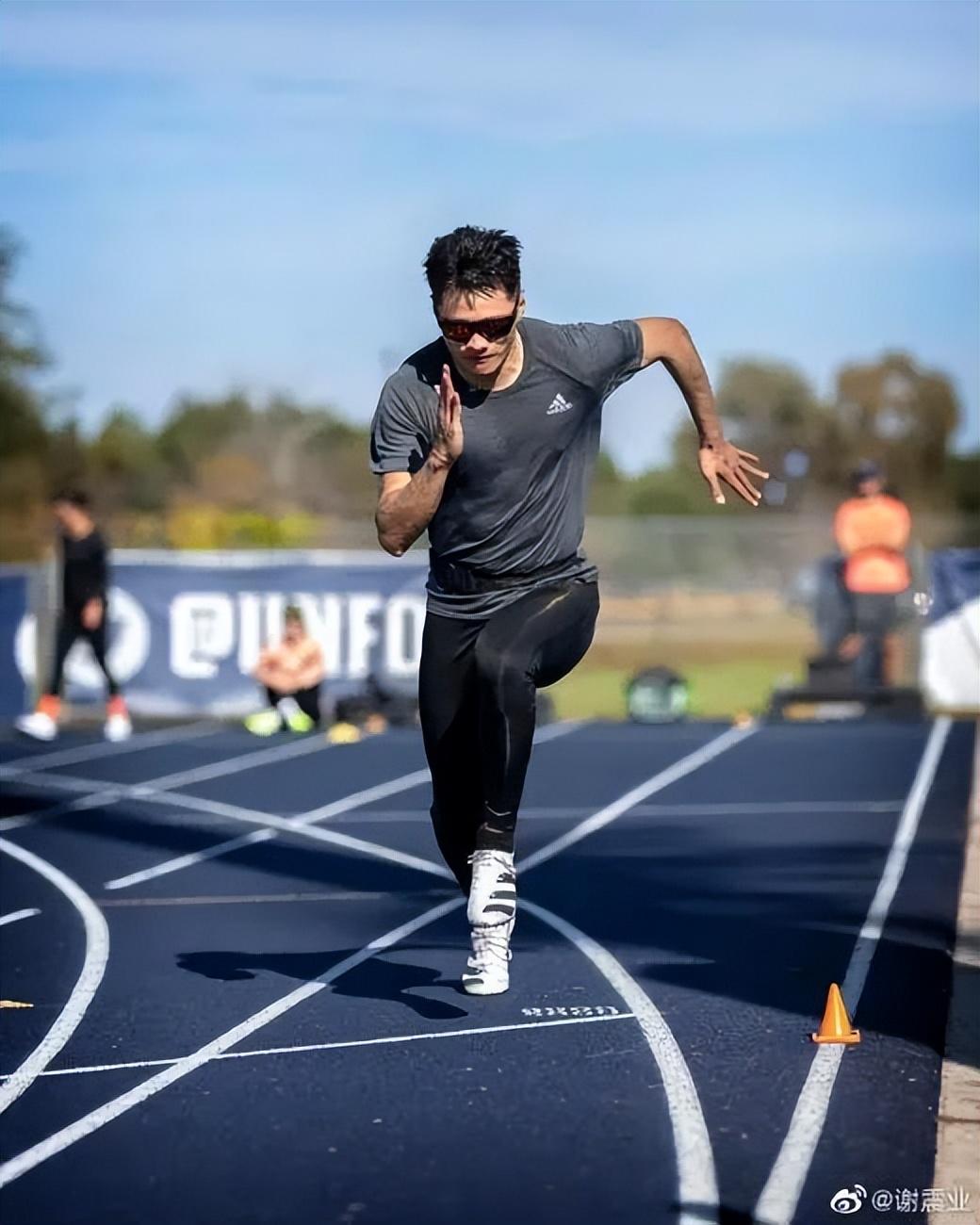 “亚洲飞人”谢震业夺金!与苏炳添齐名,迎娶跳远女王:爱情和体育一样,爱了就是一生