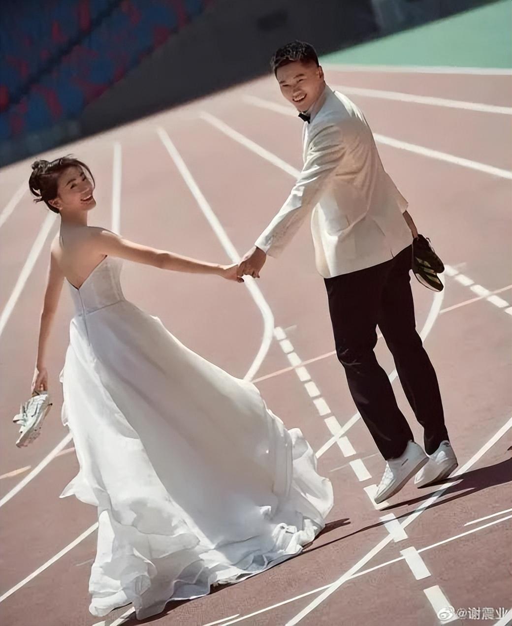 “亚洲飞人”谢震业夺金!与苏炳添齐名,迎娶跳远女王:爱情和体育一样,爱了就是一生