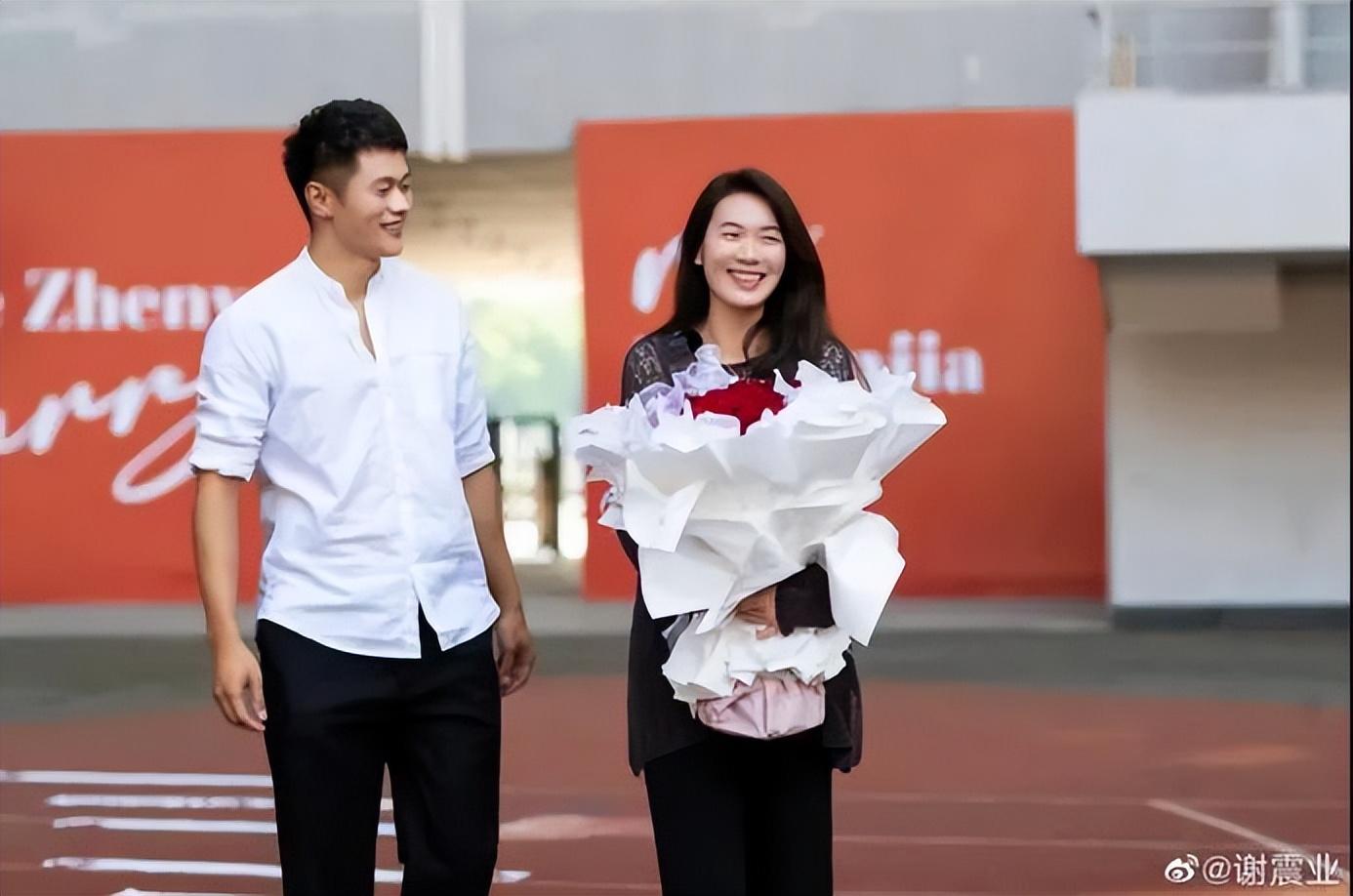 “亚洲飞人”谢震业夺金!与苏炳添齐名,迎娶跳远女王:爱情和体育一样,爱了就是一生